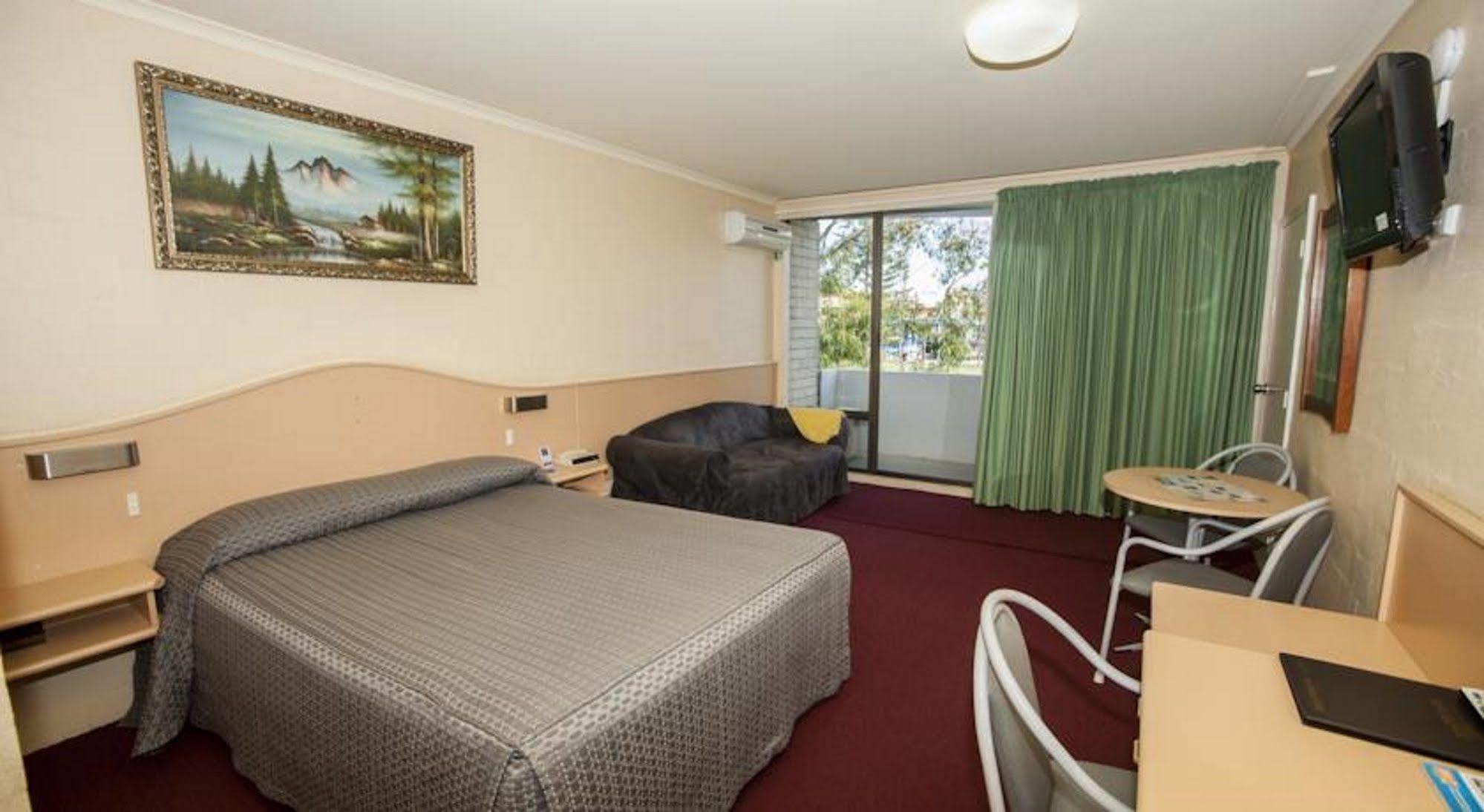 Palm Court Motor Inn Port Macquarie Ngoại thất bức ảnh